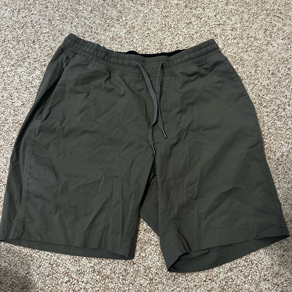 Lululemon bowline shorts